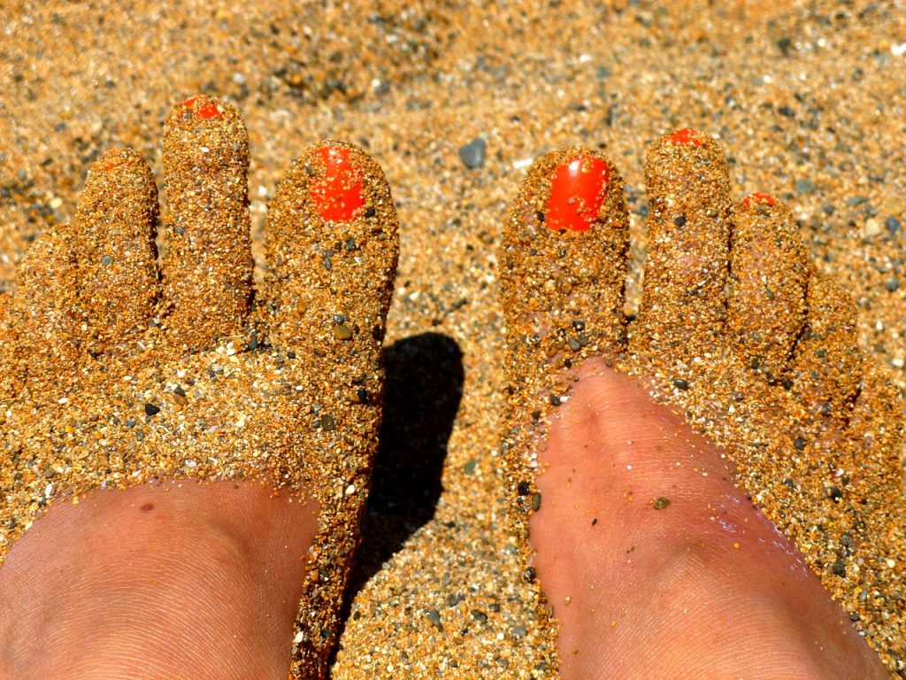feet, sand, part of the body